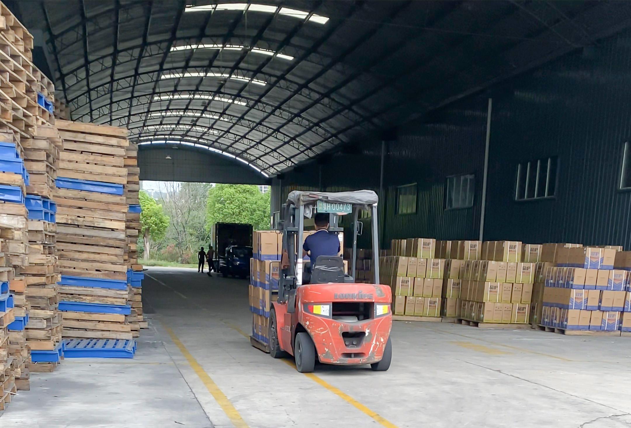 Automotive Urea, Antifreeze, Lubricants, Windshield Washer Fluid, and various car care products.